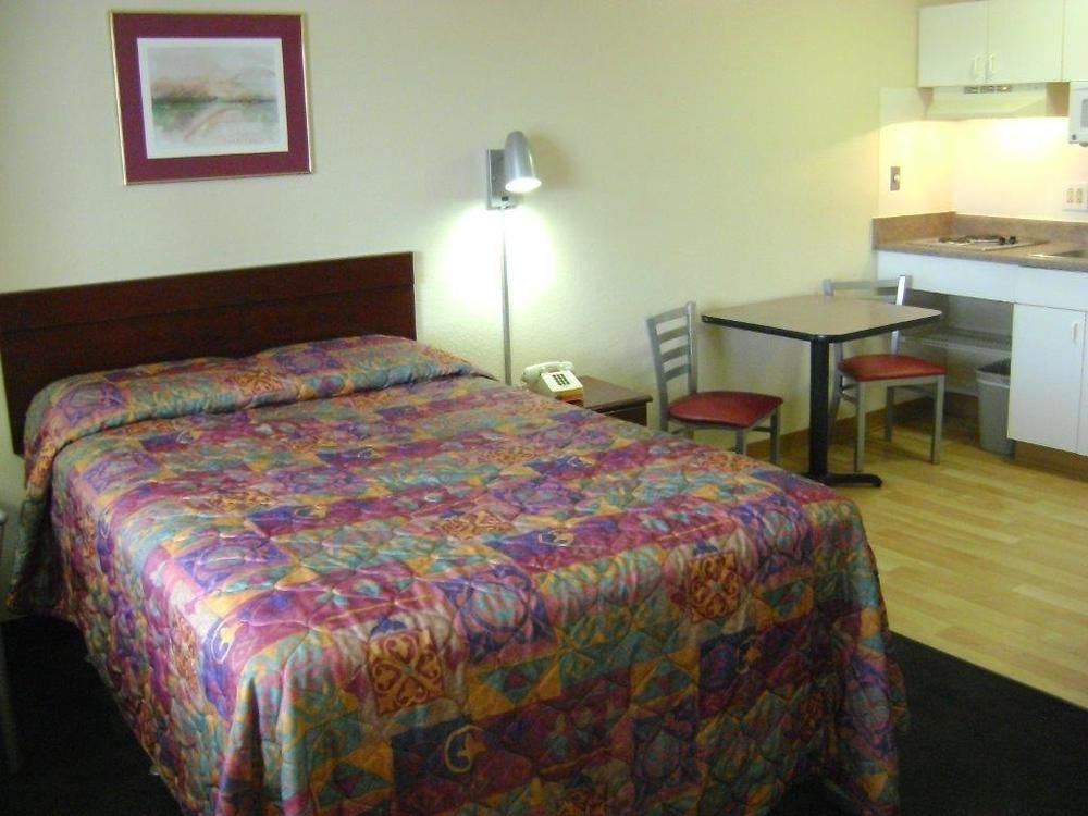 Intown Suites Extended Stay San Antonio Tx - Leon Valley South Eksteriør bilde